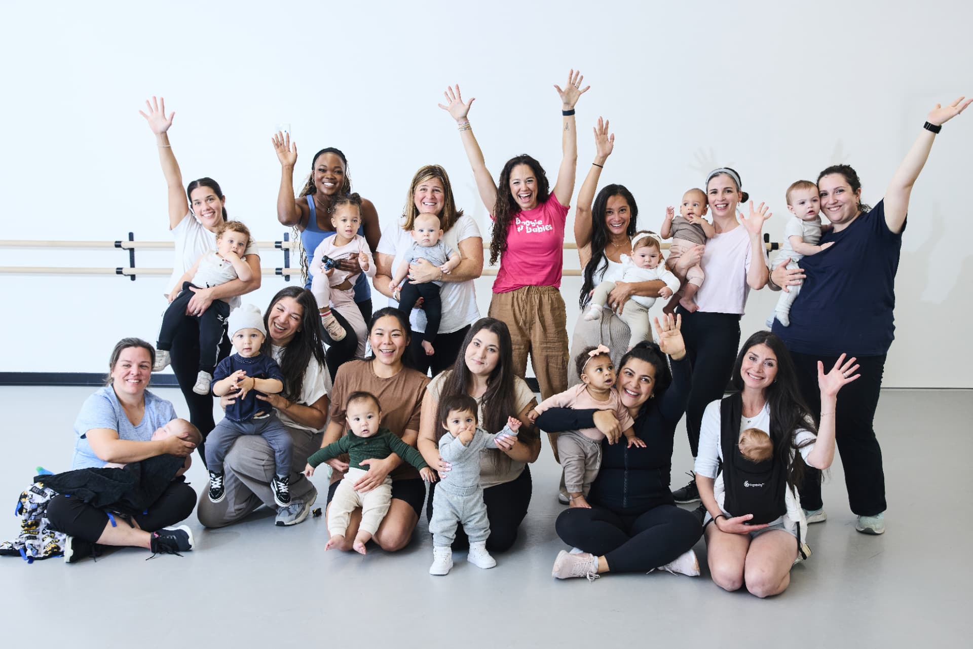 Boogie Babies moms and babies celebrating together in a group photo